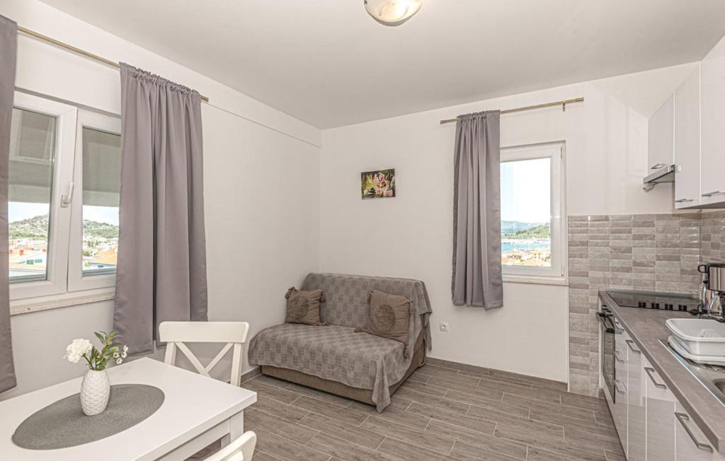 Apartments Kostelic Murter Pokoj fotografie